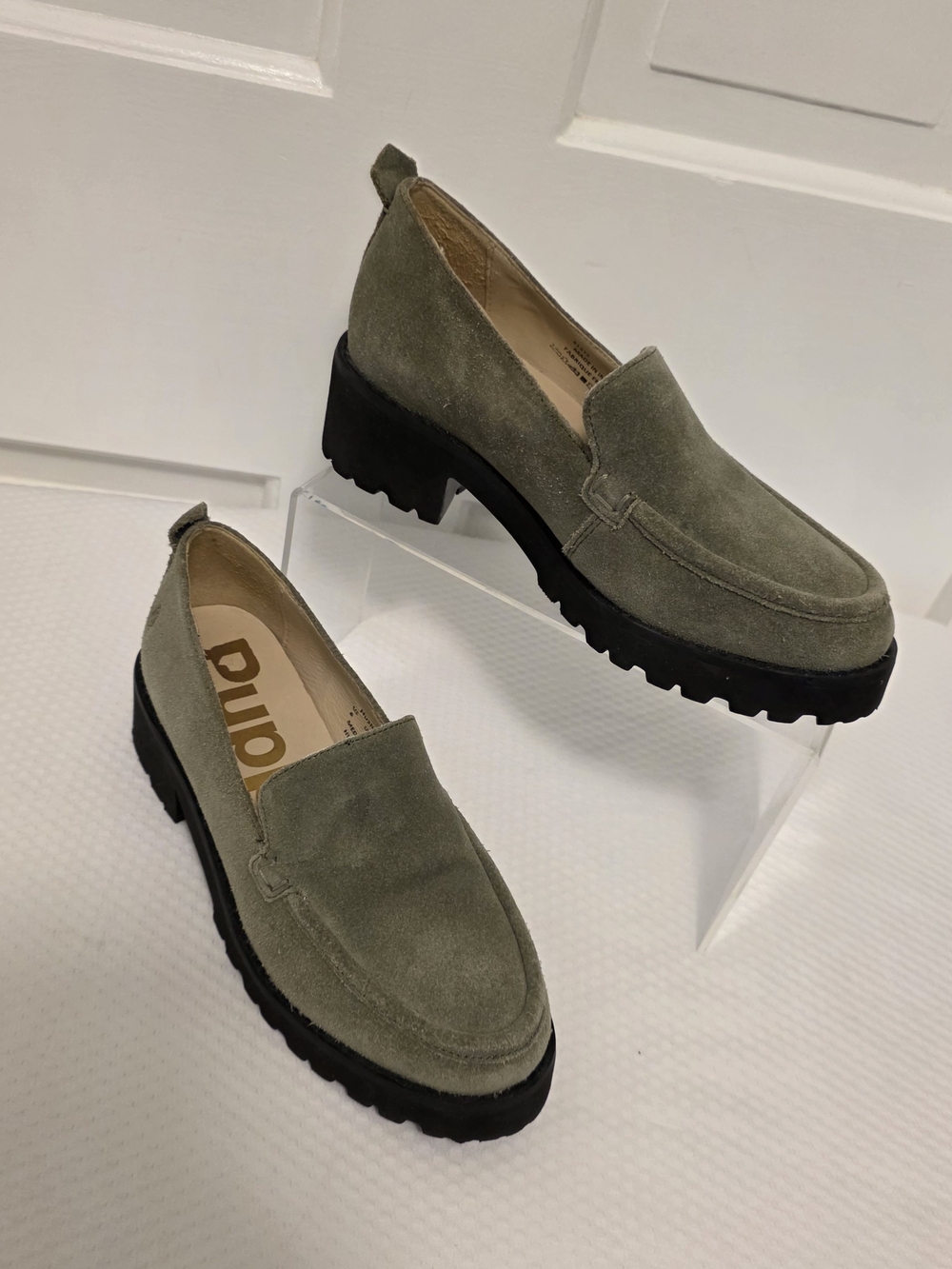 Hush Puppies Green Suede Lug Sole Loafers Size 6, Casual